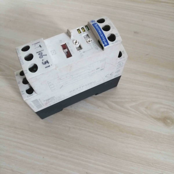 RE7TP13BU 时间继电器