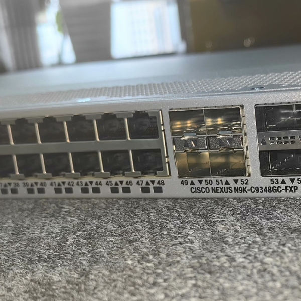 N9K-9348GC-FXP PE风向 生产日期18年  成