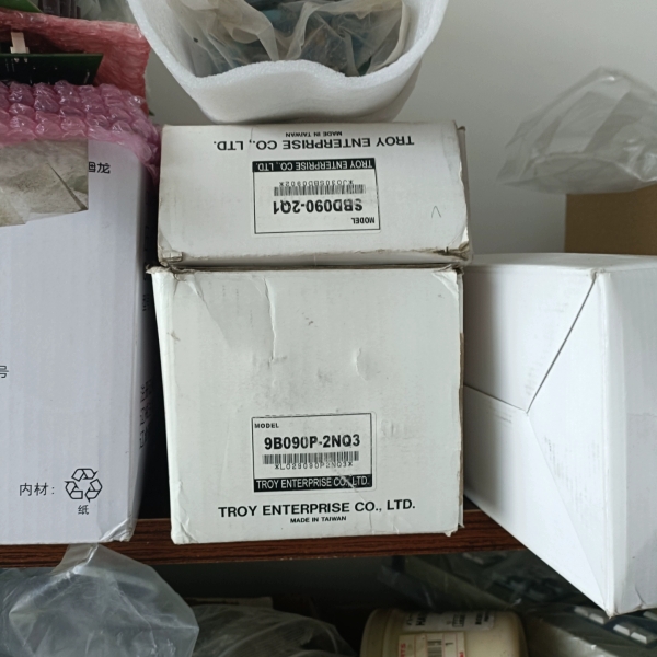 泰映9B090P-2NQ3马达  SBD090-2Q1驱动器