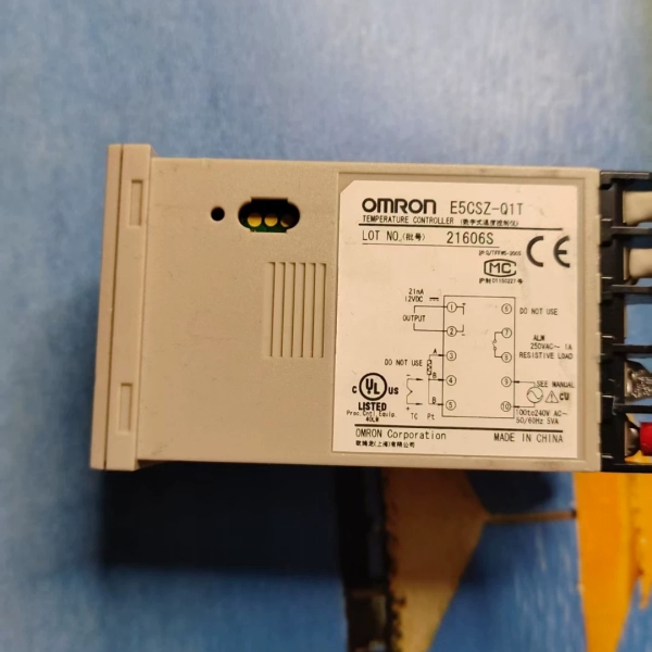 议价温控器 E5CSZ-Q1T 片好