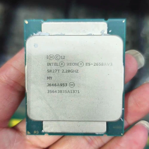 [维修]E5 2658AV3    正式版  成色好  两颗起包邮