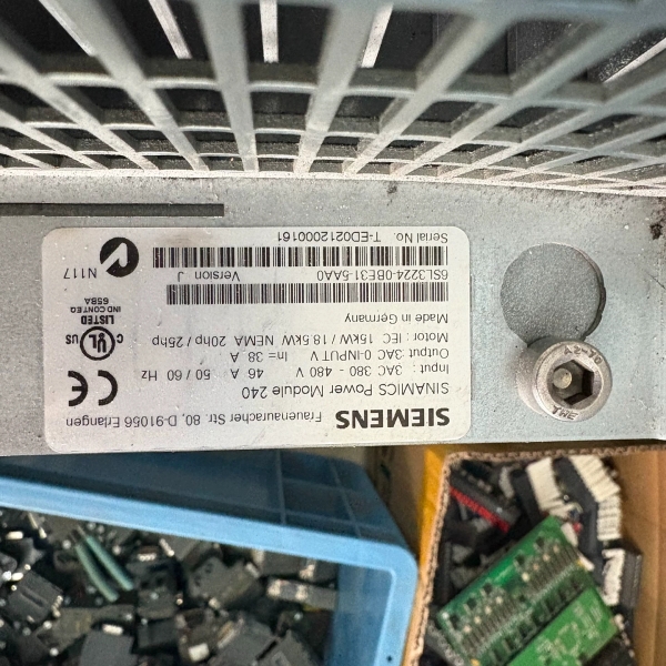 6SL3224-0BE31-5AA0，成色完美，功能包好。有