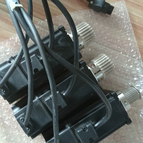 东洋TMA-L040R30AAK   TOYO 台湾交流伺服