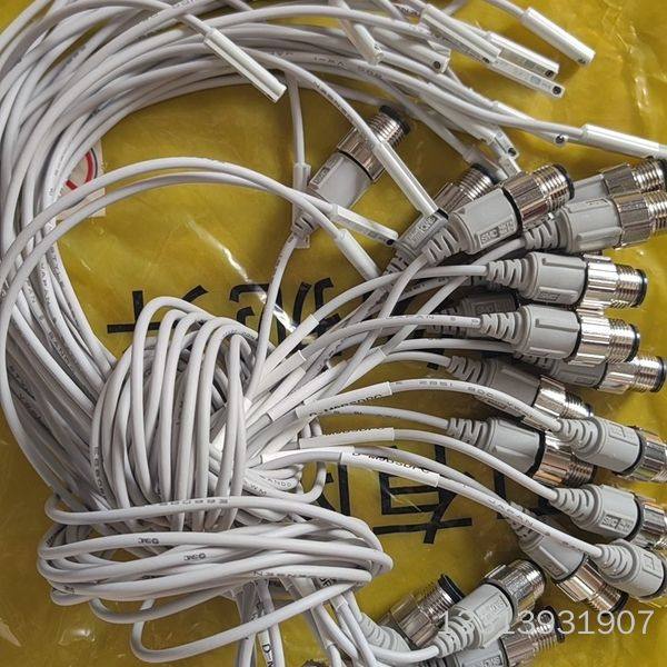 SMC磁性开关D-M9B D-M9BSDPC新的议价也可维修