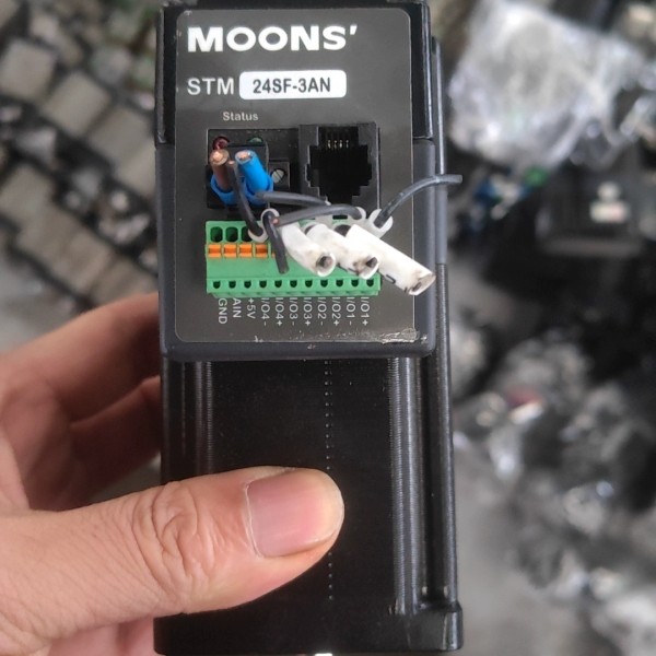 议价MOONS的STM 24SF-3AN一体步进电机，成色不错，