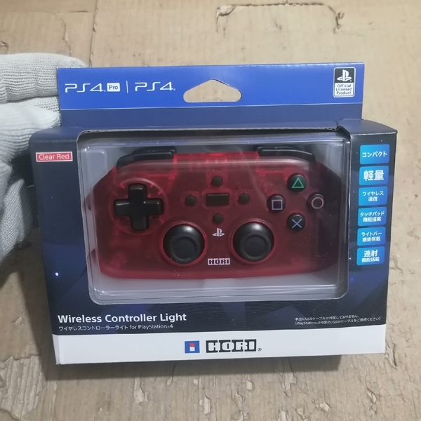 全新HORI PS4迷你无线手柄，通用 街机 射击 街霸拳皇
