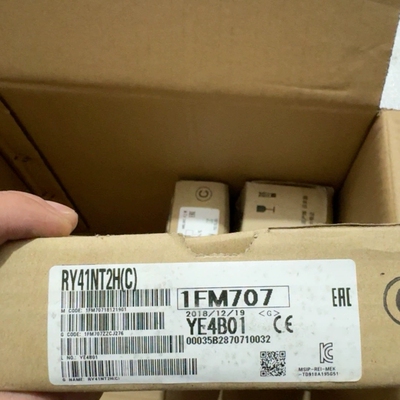 【议价】三菱RY41NT2H输模块，未拆封。Mitsubi