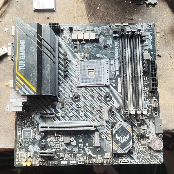 华硕TUF GAMING B550M-E WIFi重炮手主板