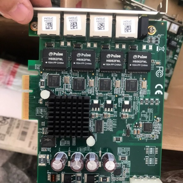 议价凌华PCIE-GIE64 51-18519-0A40工业相