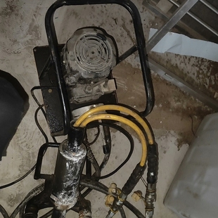 能正常使用 便 0.75千瓦 電機(jī)380伏 維修 二手壓彎鋼筋泵站