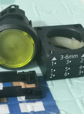 3SB3001-0AA31   黄色  10