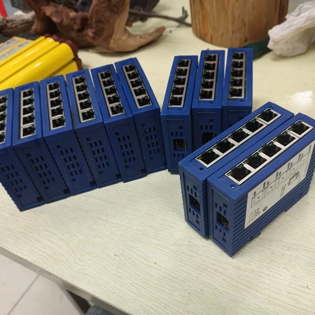 赫斯曼工业程控交换机SPIDER 5TX有12给，9成新，包