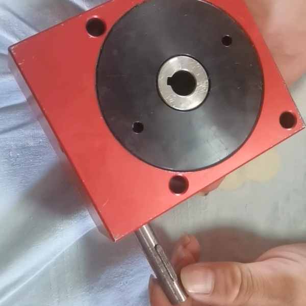 英国rino蜗轮蜗杆减速器速OND11044-R比20：1转【议价】