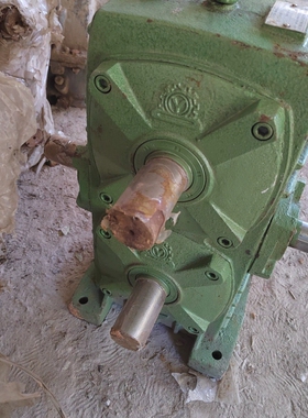 [维修]全新蜗轮蜗杆上下双层减速机，型号WPSA-100速比1：30