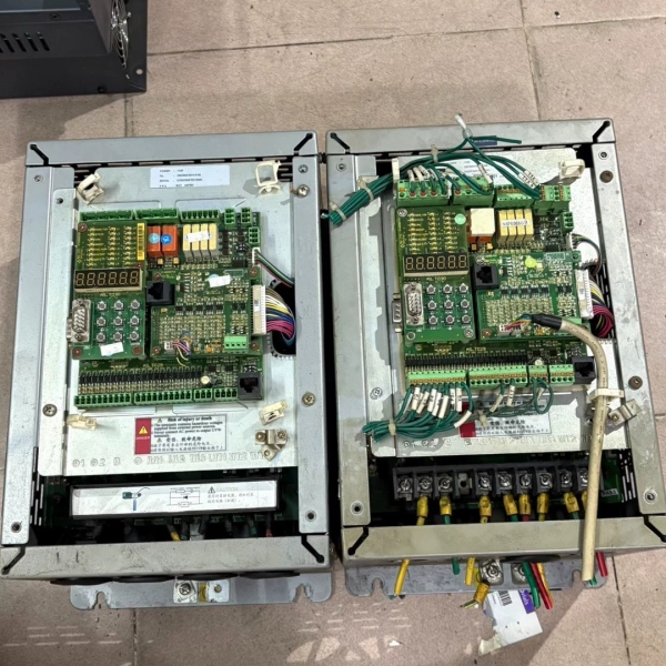 新时达变频器一体机11kw，AS380 4T0011 实物拍