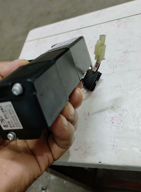 三凌机器人电机HC-MF13BLW90-S101议价