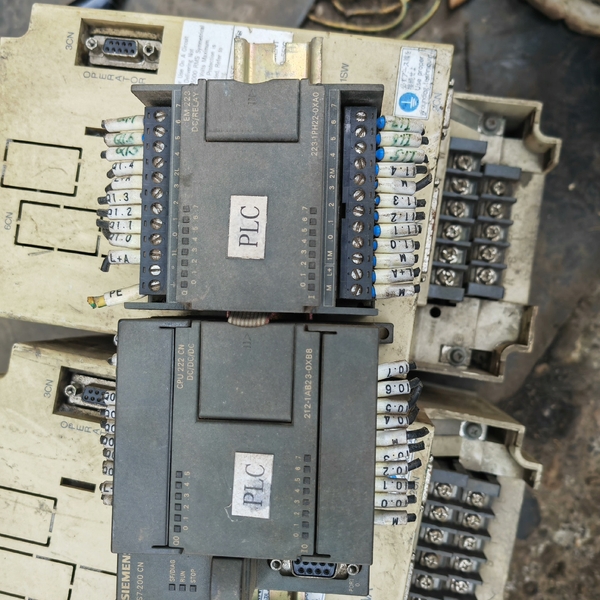 议价PLC   212-1AB23    223-1PH2