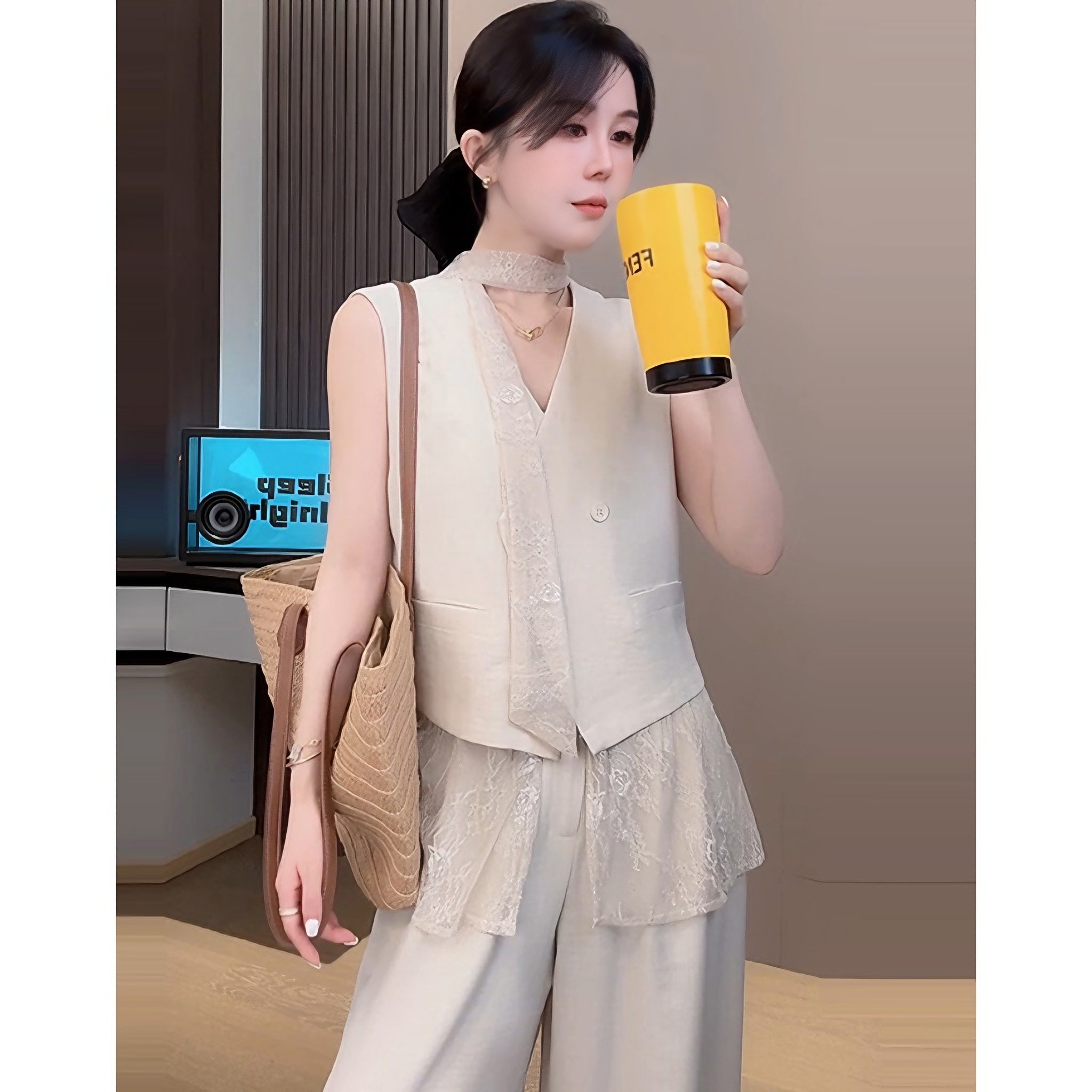 小众设计感蕾丝拼接马甲上衣阔腿裤套装女时尚气质显瘦两件套夏季