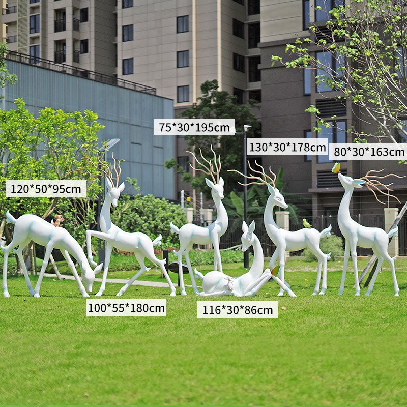 仿真梅花鹿摆件户外玻璃钢动物雕塑园林房产小区商场步行街装饰品