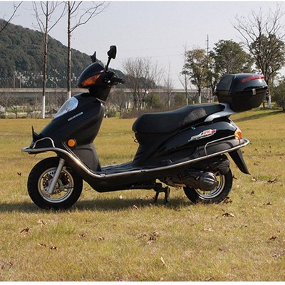 宇钻摩托车125CC踏板摩托车燃油款 助力车男女款雨钻踏板车