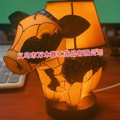 Animal Table Lamp小牛动物台 创意树脂家居床头发光牛头台灯摆件