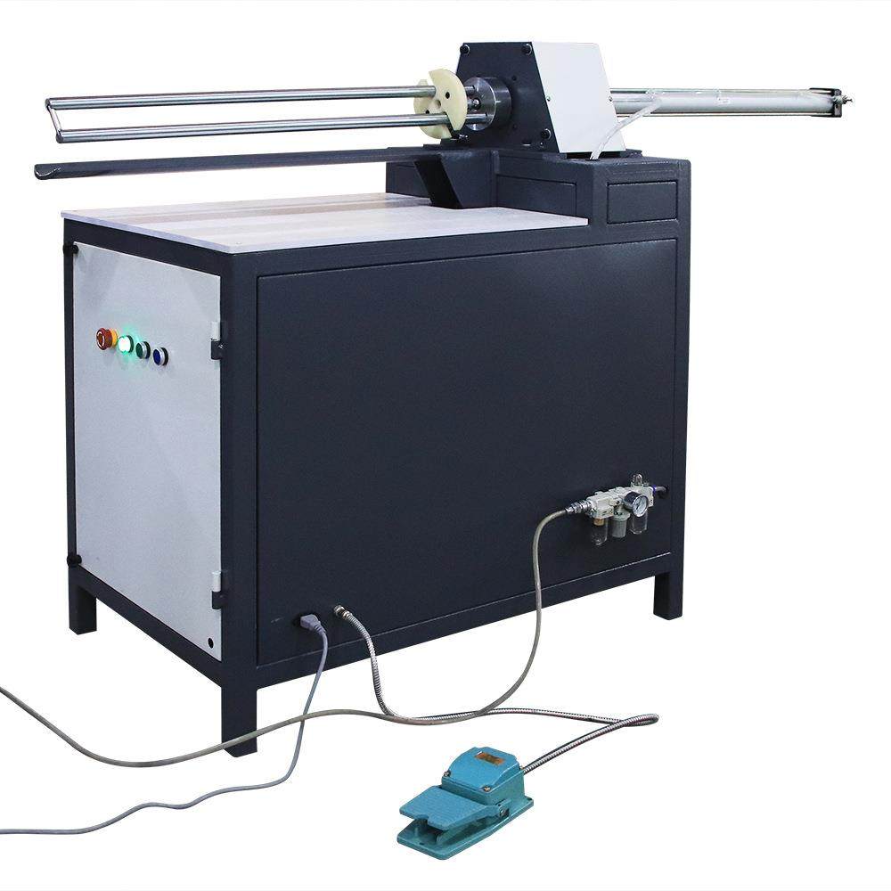 简易型半自动枕头靠枕打卷包装机减少成本枕头卷缩套袋机械设备