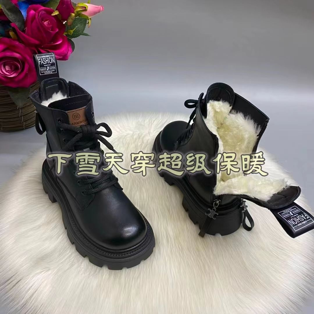 羊毛雪地靴女皮毛一体棉靴冬季真皮加绒加厚保暖中筒短靴马丁靴