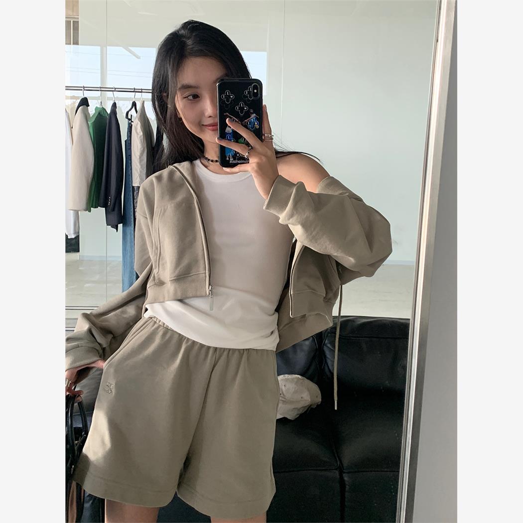 春季新款休闲短款运动连帽卫衣宽松纯色短裤显瘦束脚卫裤套装女