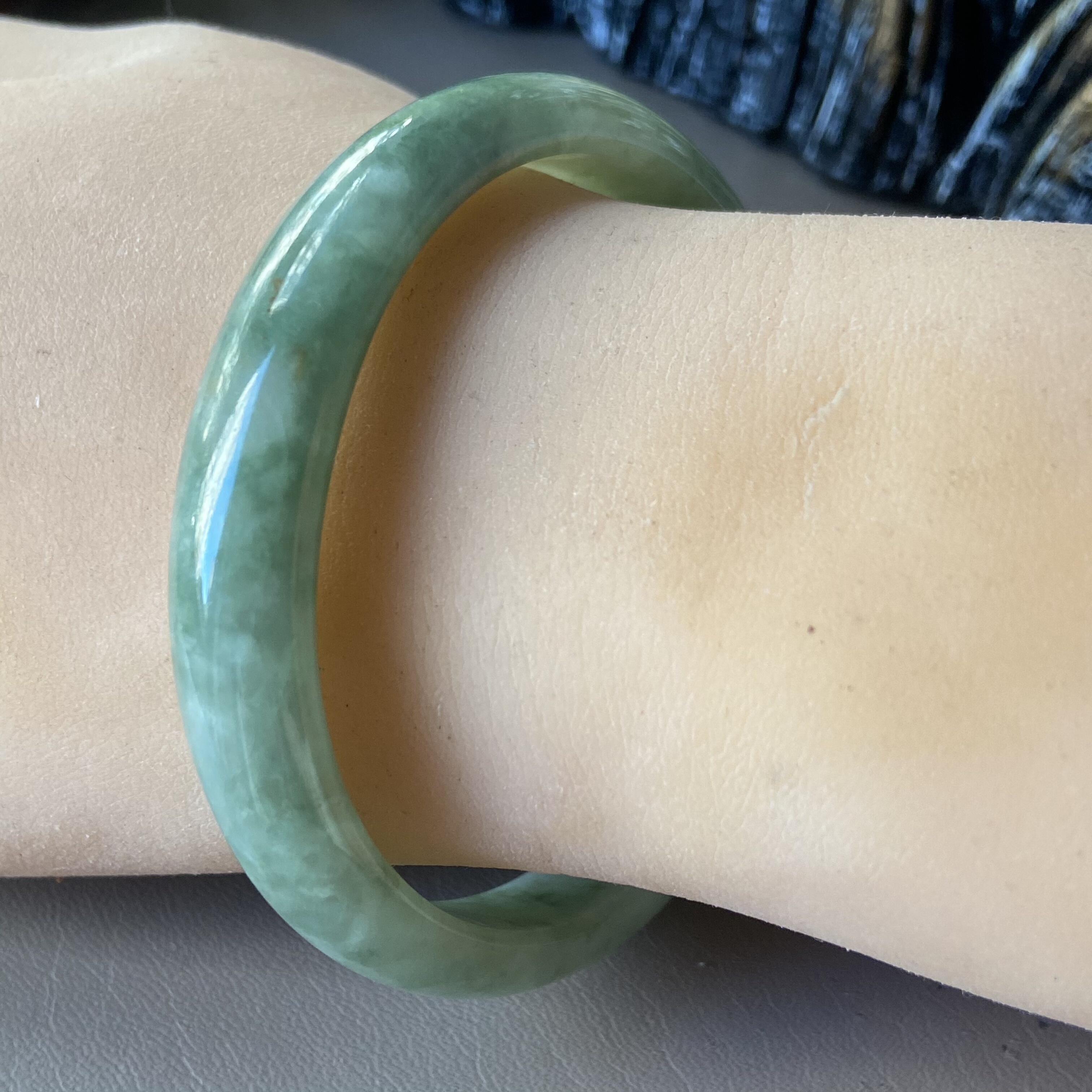 天然缅甸翡翠手镯57贵妃冰糯种满绿飘花玉镯子老坑a货0309带证书