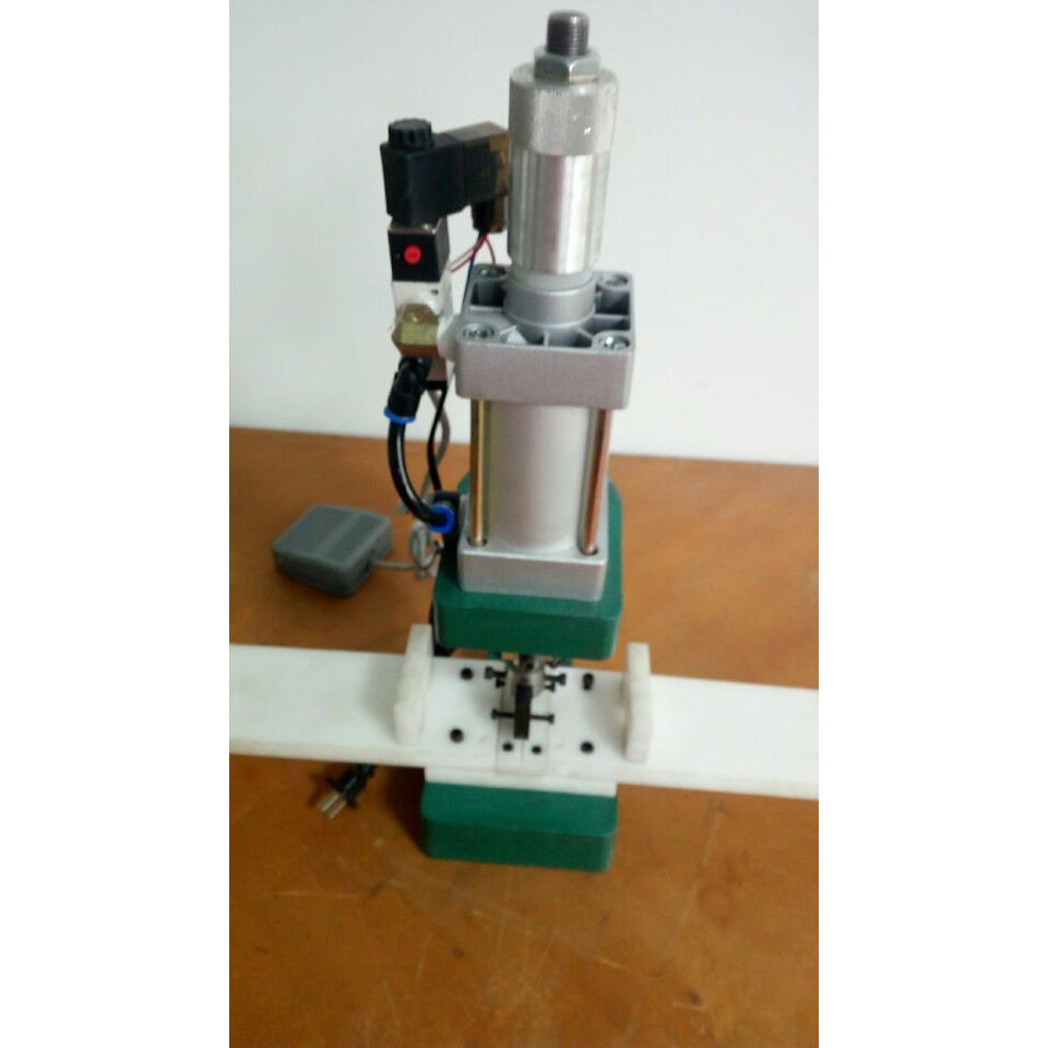 半自动硅胶管切管机手动气动裁切机脚踏式切断切带机深圳厂家现货