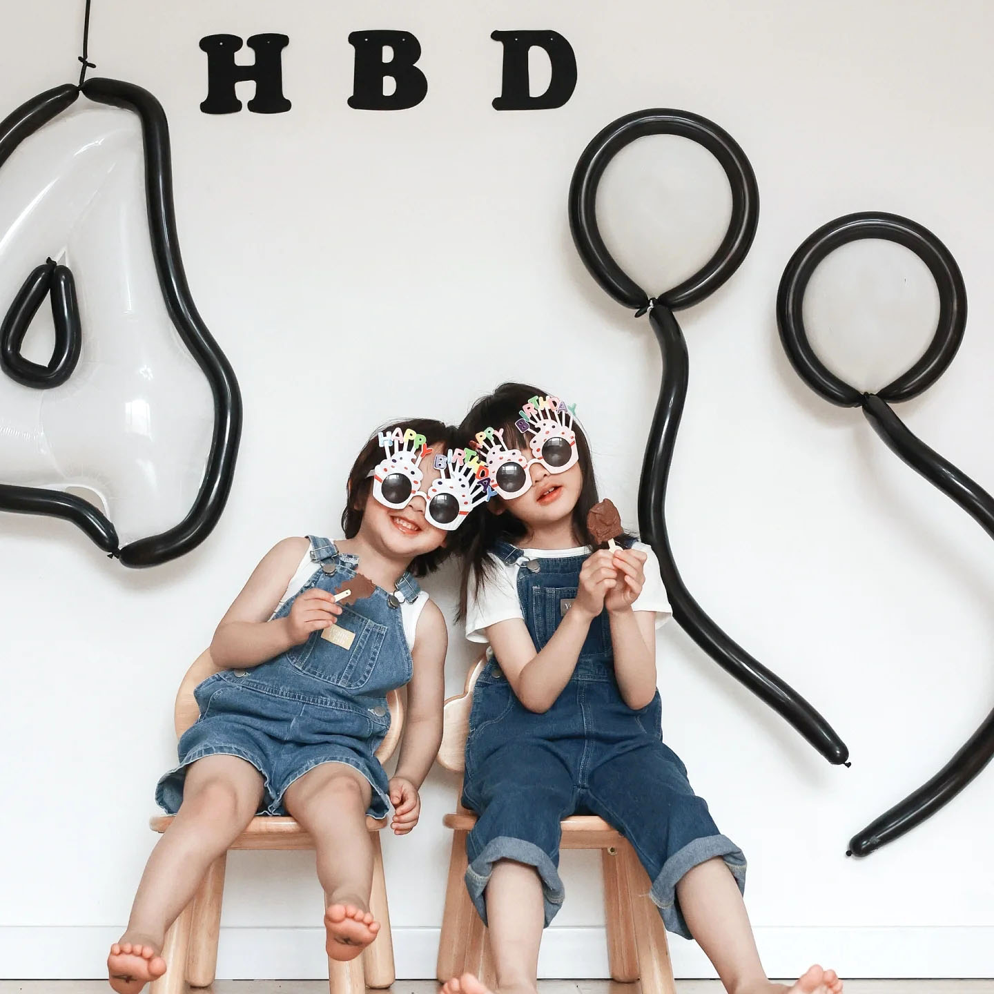 ins漫画风线条白色数字铝膜气球儿童生日周岁派对氛围感拍照道具