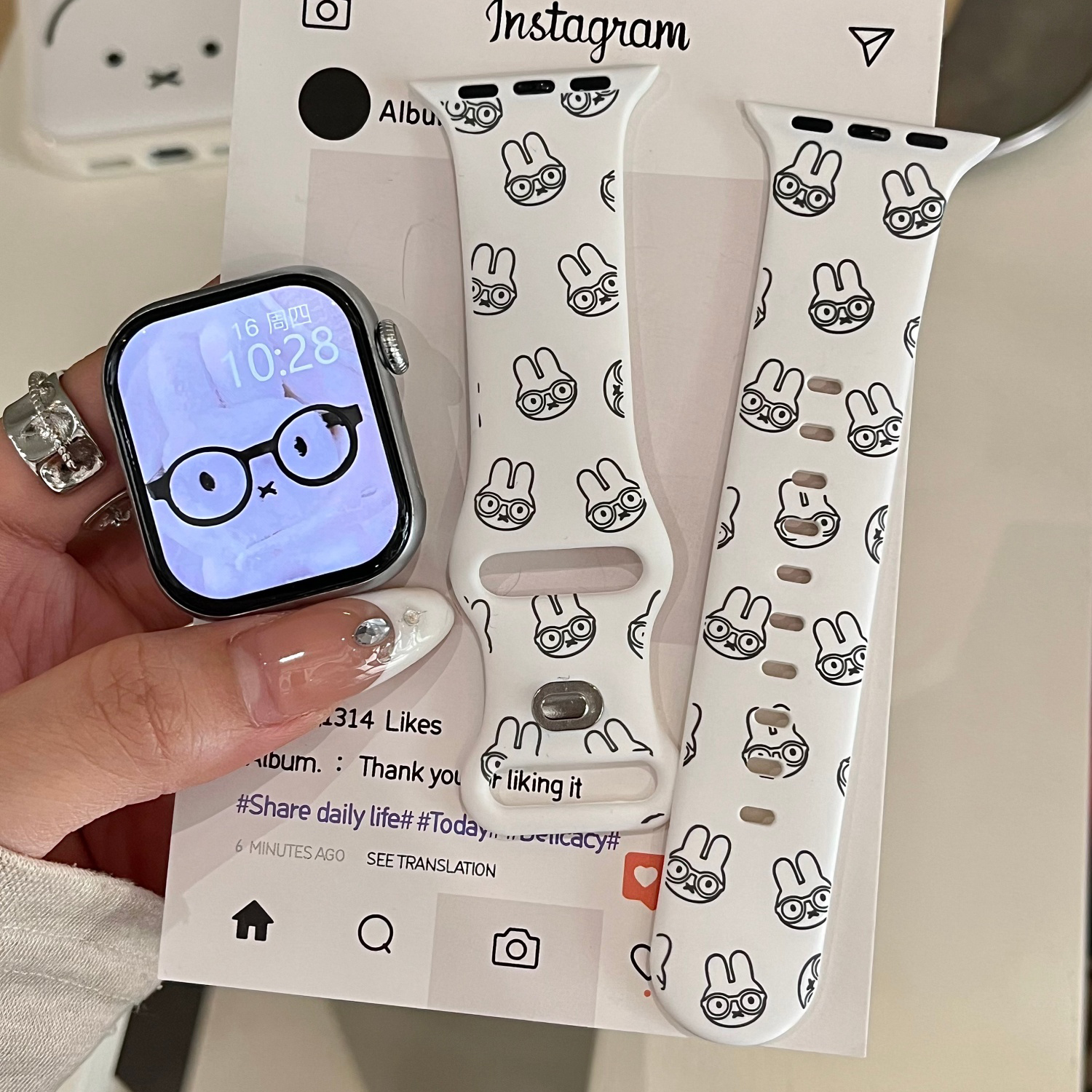 眼镜米菲兔适用苹果手表表带iwatchS11/10/9硅胶Apple白2ultra/SE