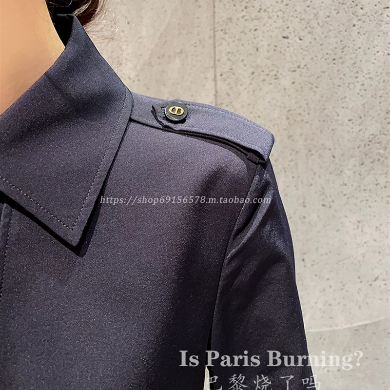 纯高端分享!英伦风连衣裙翻领单排扣长袖搭片系带修身长款风衣裙