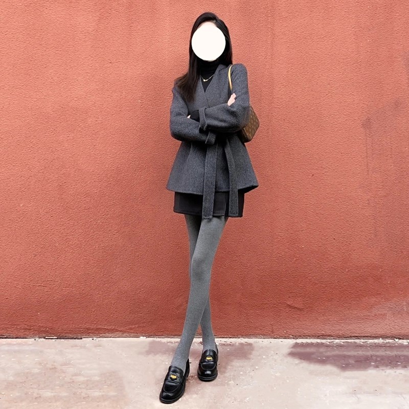 韩系赫本风灰色系带毛呢外套女秋冬新款气质高级感小个子呢子大衣