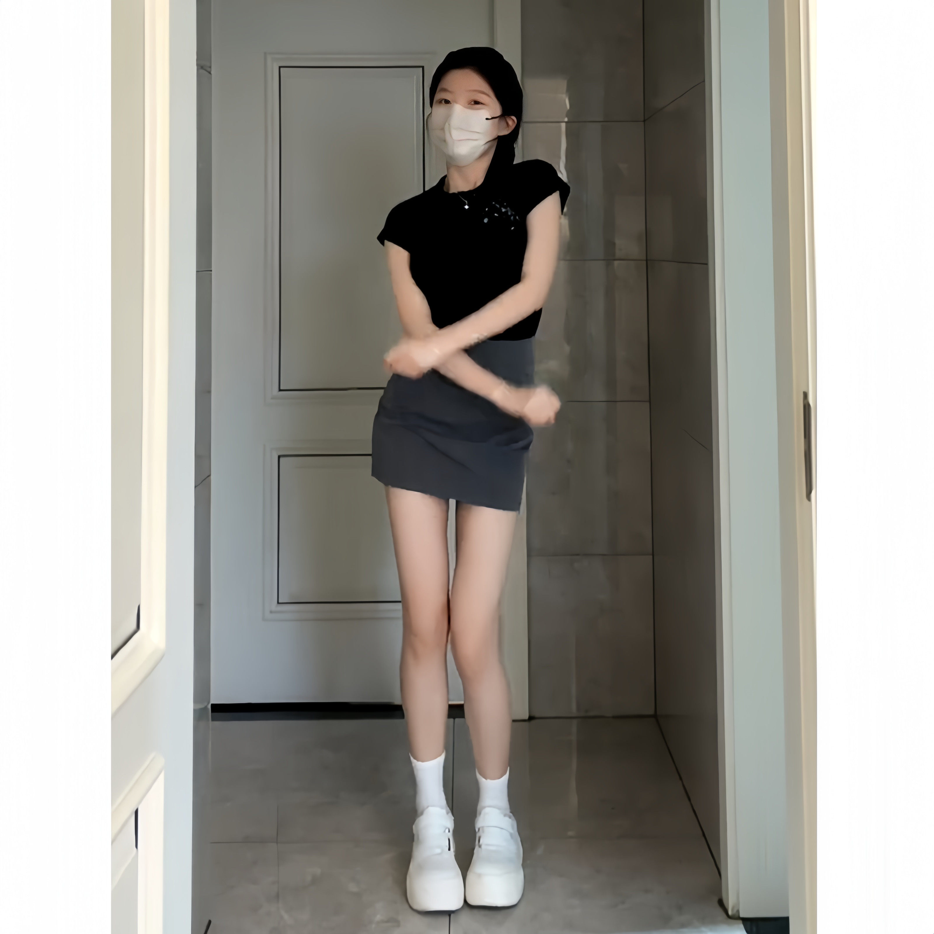 西装短裙女春夏2025新款减龄学生高腰百搭A字气质灰色包臀半身裙