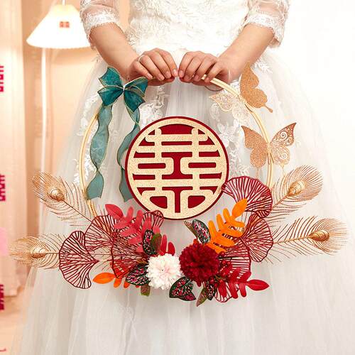 结婚花环挂件婚房布置新娘拍照仿真花束新房卧室客厅门上喜字挂饰