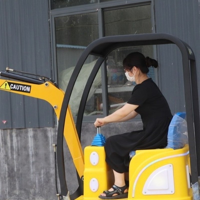 游乐设施电动挖掘机沙滩景区游乐园仿真挖掘机 可坐成人儿童挖掘