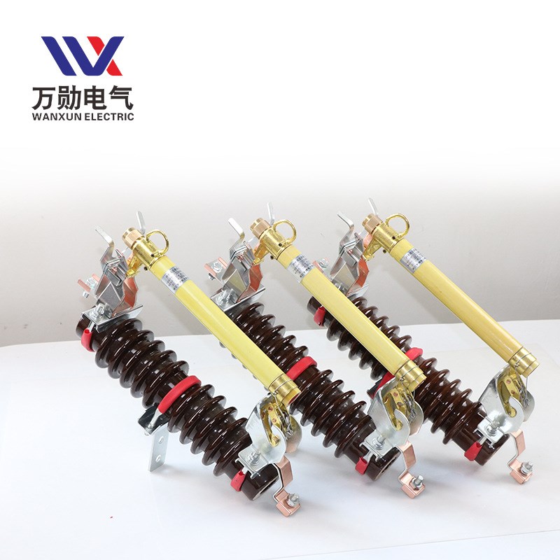 厂家供应10kv户外跌落式熔断器RW11-12/100A高压跌落保险令克开关