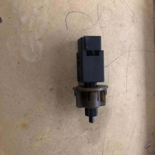 适用于北汽幻速S2/S3/S3LH2H3H3FS5H6离合器总泵分泵开关离合开关