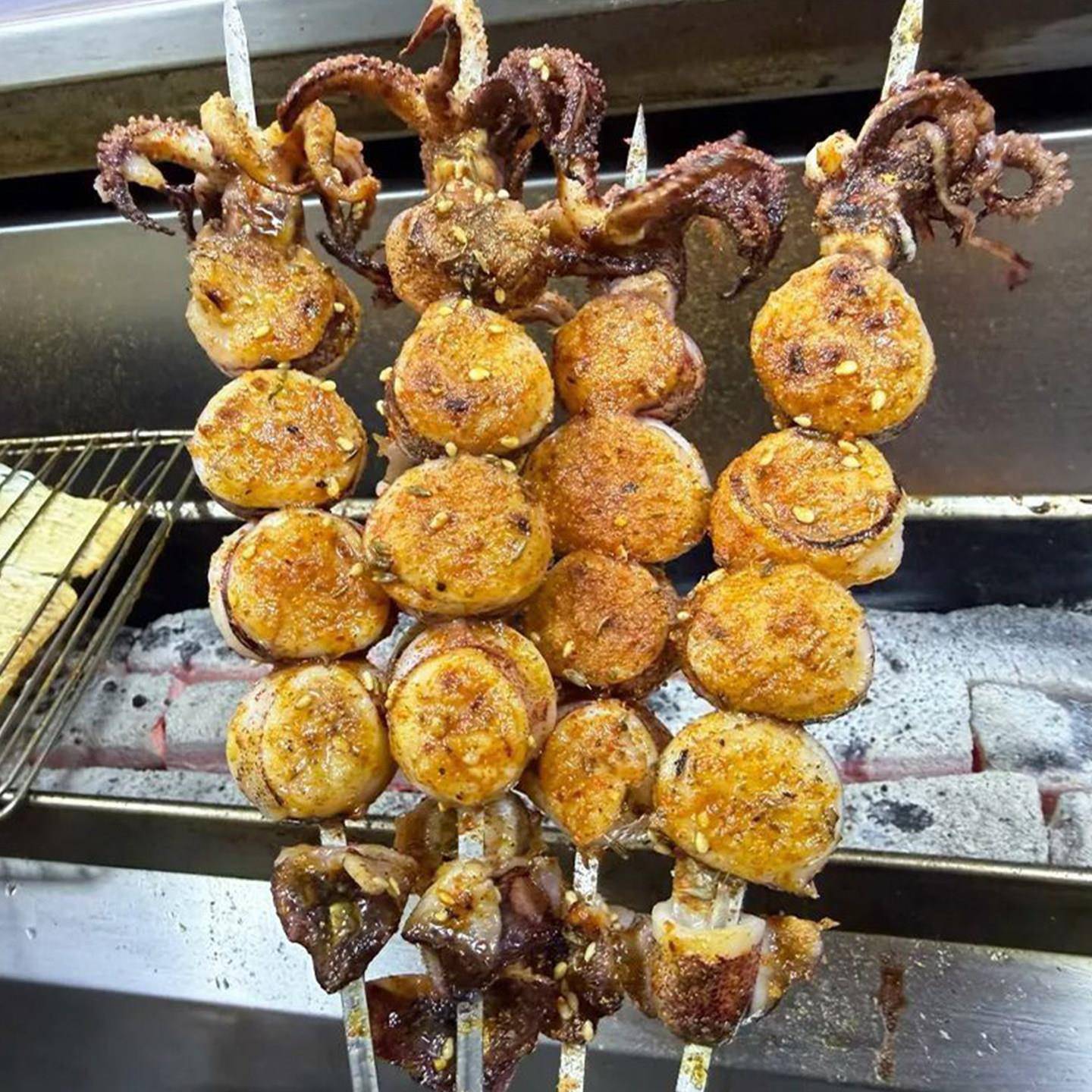 新品钢签鱿鱼抱虾滑串商用半成品日式烧鸟串烧烤食材鱿鱼须抱虾球