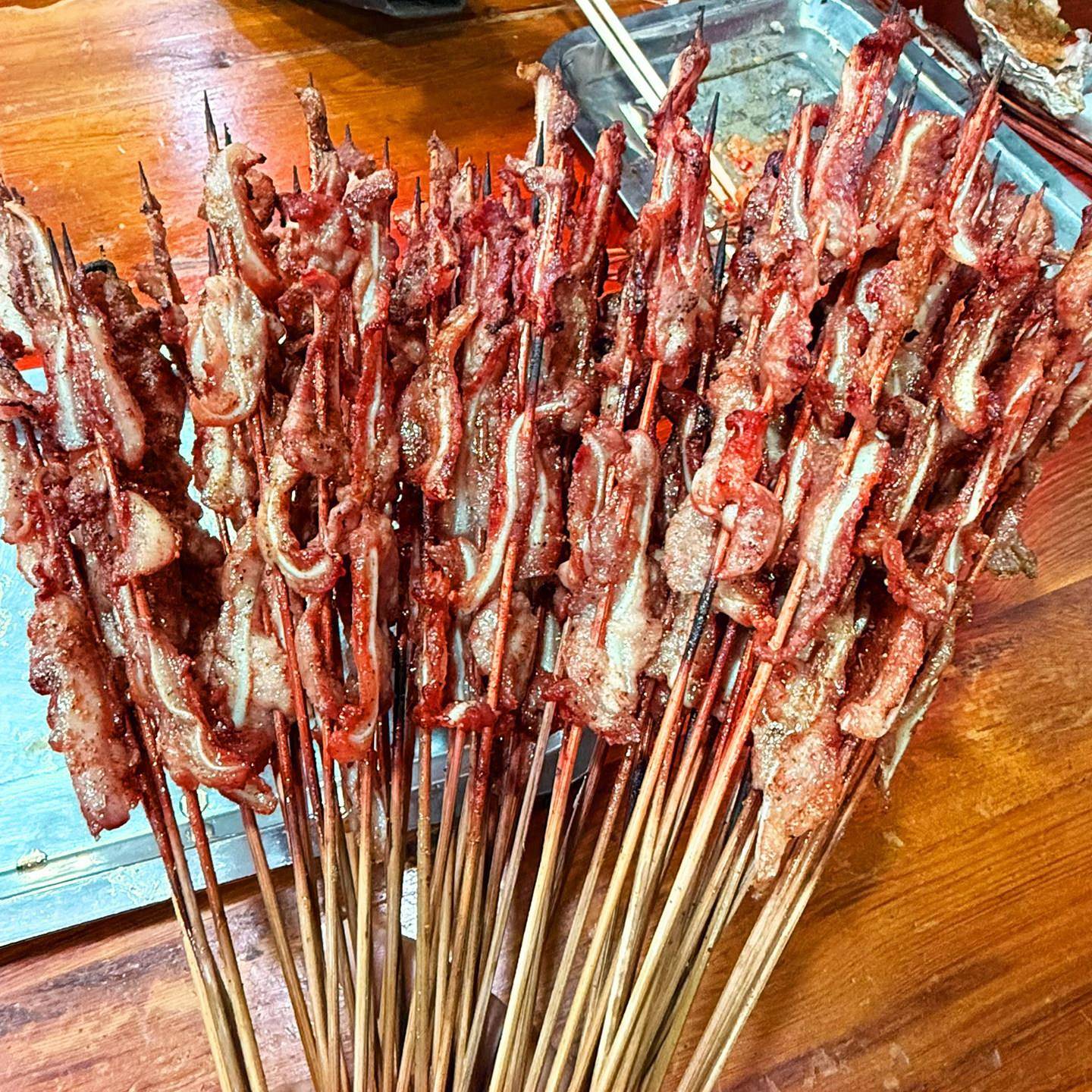 新品香辣月牙骨串商用冷冻半成品油炸烧烤食材猪脆骨串腌制软骨串