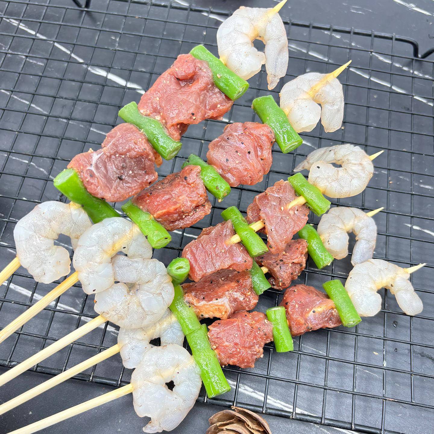 新品虾仁牛排肉串商用半成品新鲜牛肉串烧烤油炸食材铁板虾仁串