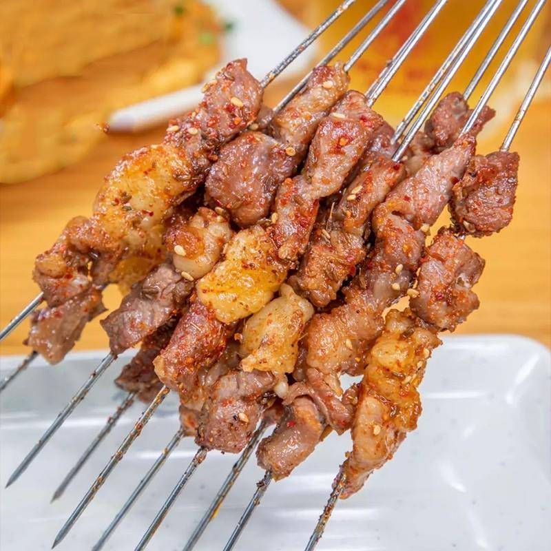 新品新鲜铁签牛肉串商用冷冻半成品油炸户外烧烤食材内蒙古烤肉串