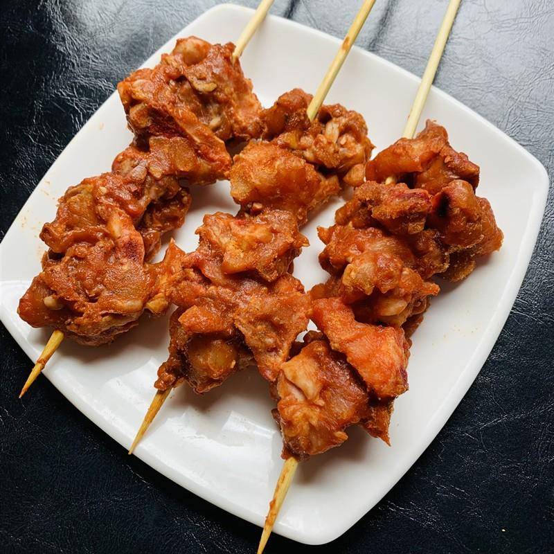 新品网红蜜汁鸡骨串商用QQ鸡架半成品油炸烧烤食材鸡壳鸡叉骨锁骨