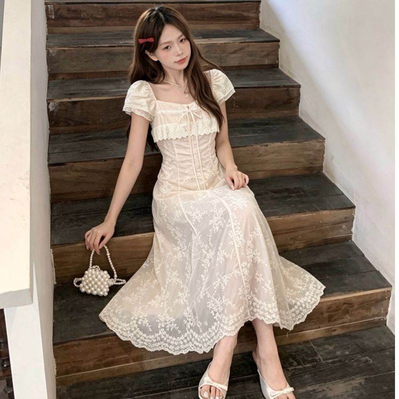 甜美少女蕾丝拼接提花刺绣连衣裙夏季收腰显瘦长裙