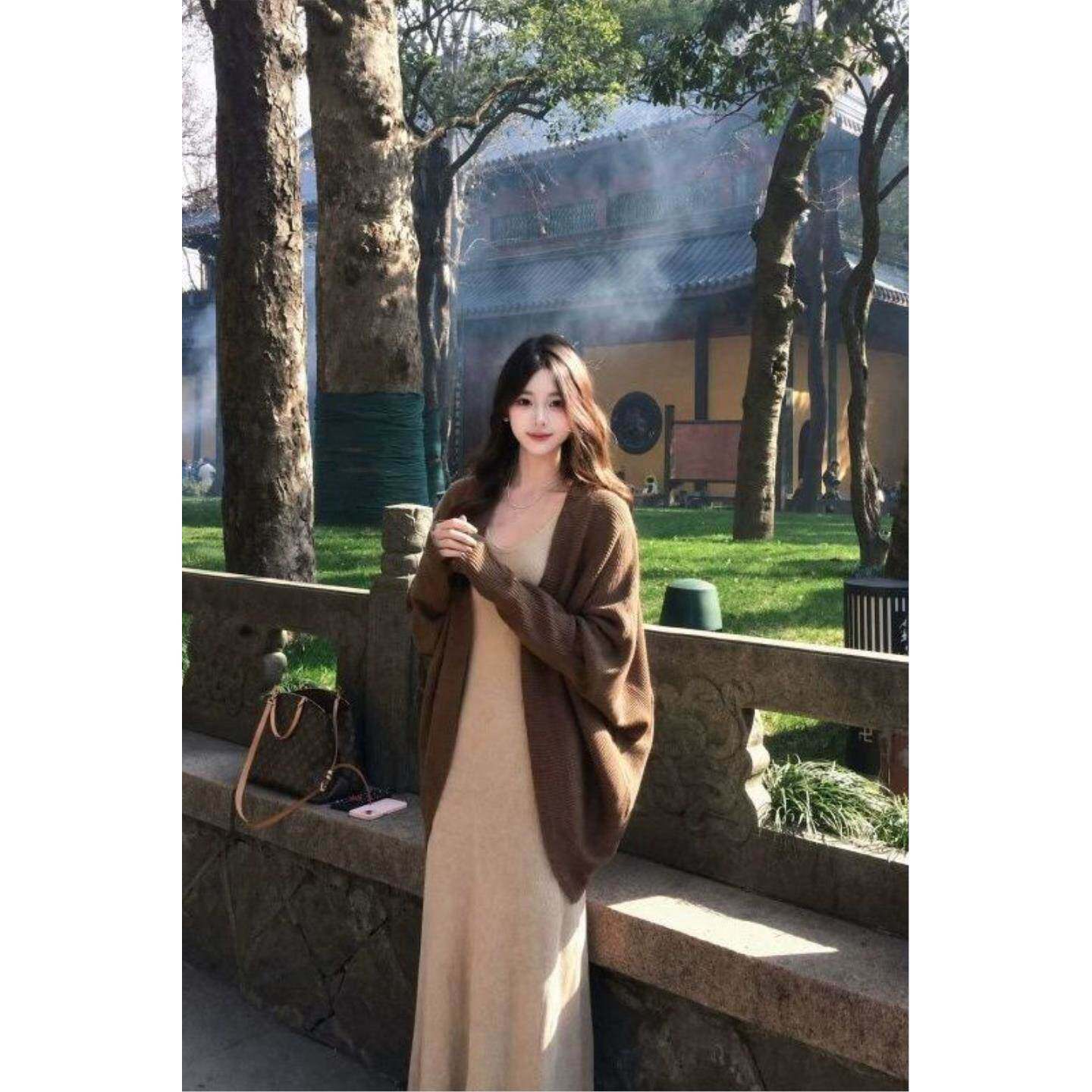 卡其色连衣裙针织开衫套装女装秋长裙子法式艺术系通勤穿搭慵懒风