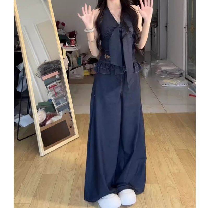2026超火夏装挂脖上衣牛仔套装女夏小个子韩里韩气穿搭裤子两件套