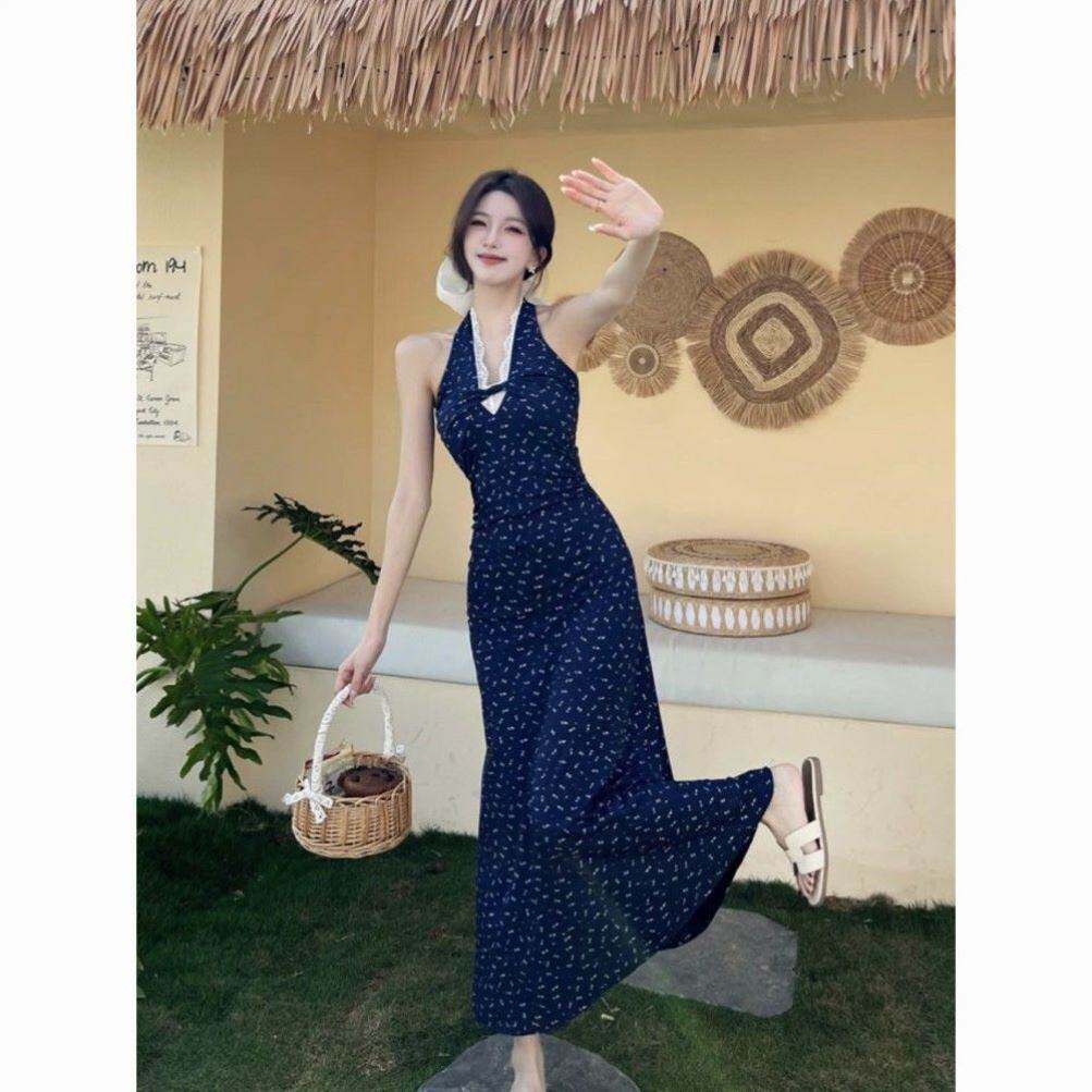 吊带法式气质碎花挂脖连衣裙夏女2026新款无袖背心收腰显瘦长裙子