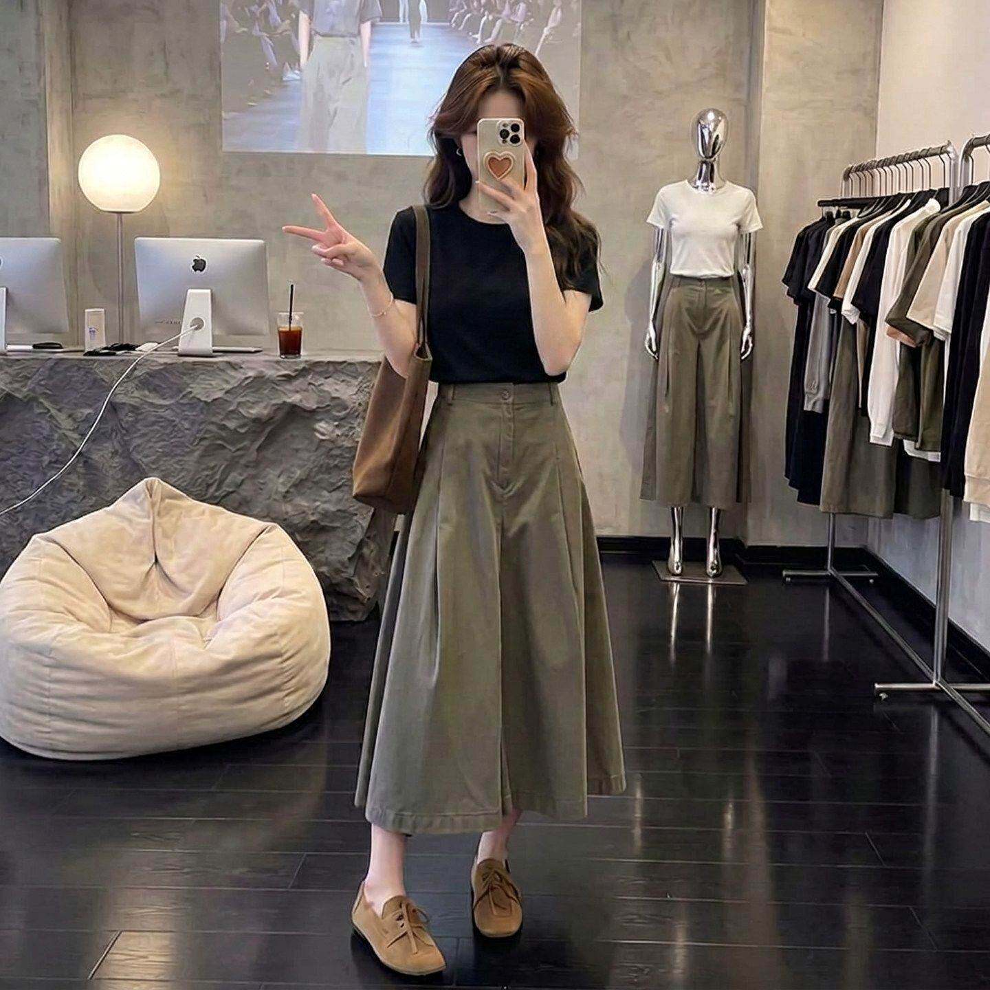 单/套装夏季减龄休闲套装女复古简约短袖T恤宽松显瘦阔腿八分裤裙