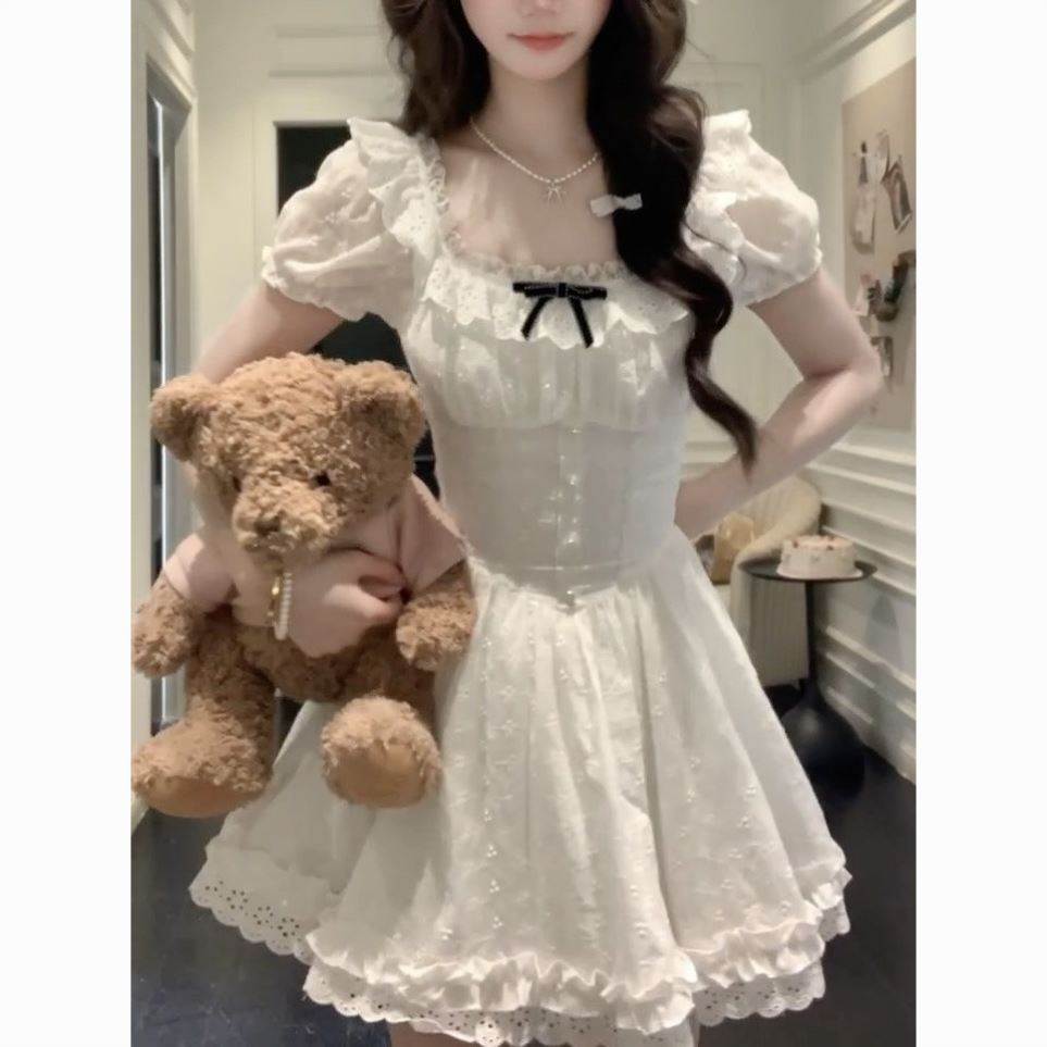 韩版法式甜美纯欲初恋感泡泡袖设计蕾丝花边白色连衣裙女夏季新款